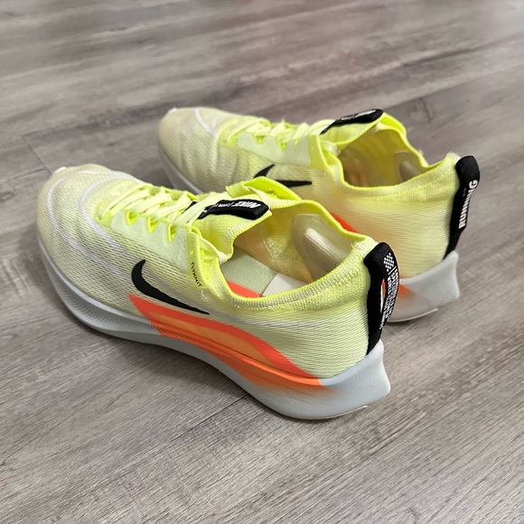 Nike Zoom Fly 4 Barely Volt - Picture 10 of 15